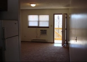 Deer Run Apartments in Kirbyville, MO - Building Photo - Interior Photo