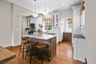 258 Hyslip Ave in Westfield, NJ - Building Photo - Building Photo