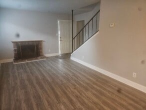 19300 Mountain Meadow S in Hidden Valley Lake, CA - Building Photo - Building Photo