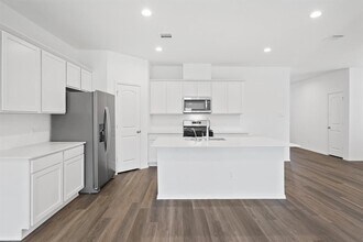 4905 Blue Beetle Rdg Dr in Katy, TX - Building Photo - Building Photo