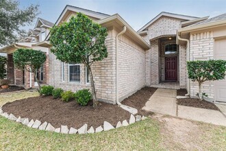 19247 Hopeview Ct in Katy, TX - Foto de edificio - Building Photo