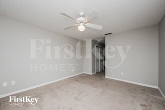 301 Balmoral Ct in Davenport, FL - Foto de edificio - Building Photo