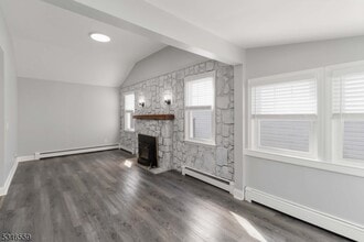 64 Dacotah Ave in Parsippany Troy Hills, NJ - Building Photo - Building Photo