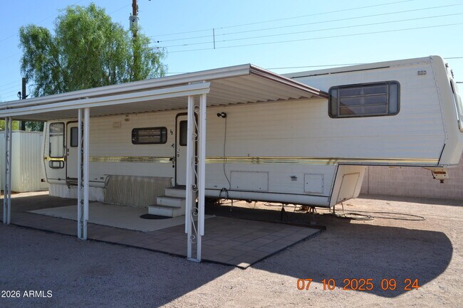 677 S Warner Dr in Apache Junction, AZ - Building Photo - Building Photo