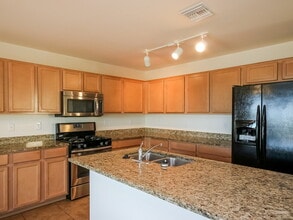 898 W Calle Arroyo Norte in Green Valley, AZ - Building Photo - Building Photo