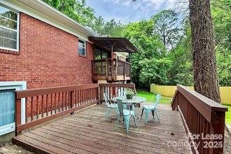 1331 Seneca Pl in Charlotte, NC - Building Photo - Building Photo
