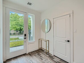 4902 Nichols St in Houston, TX - Building Photo - Building Photo