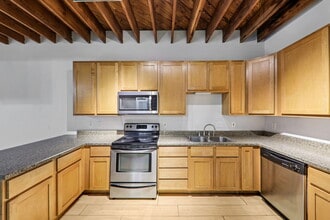 The Crown Downtown in St. Louis, MO - Foto de edificio - Building Photo