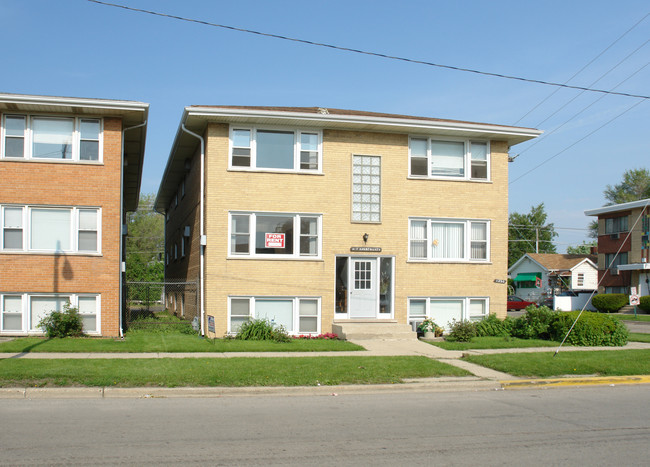 1220 N 31st Ave in Melrose Park, IL - Building Photo - Building Photo