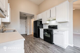 1045 Meadow Glen Cir in Fairburn, GA - Building Photo - Building Photo