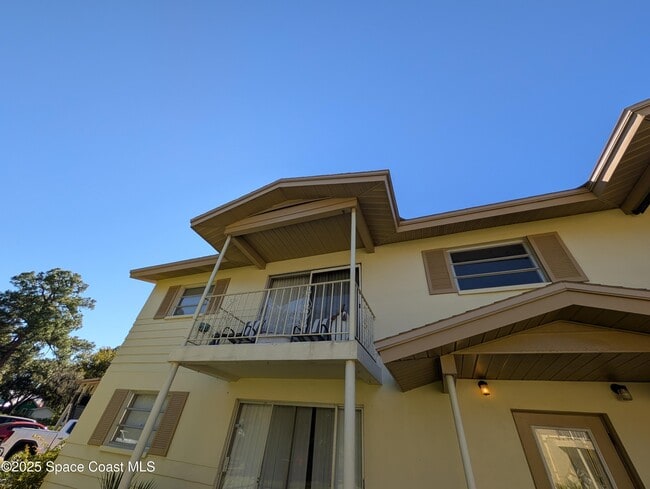 215 Knox McRae Dr in Titusville, FL - Building Photo - Building Photo