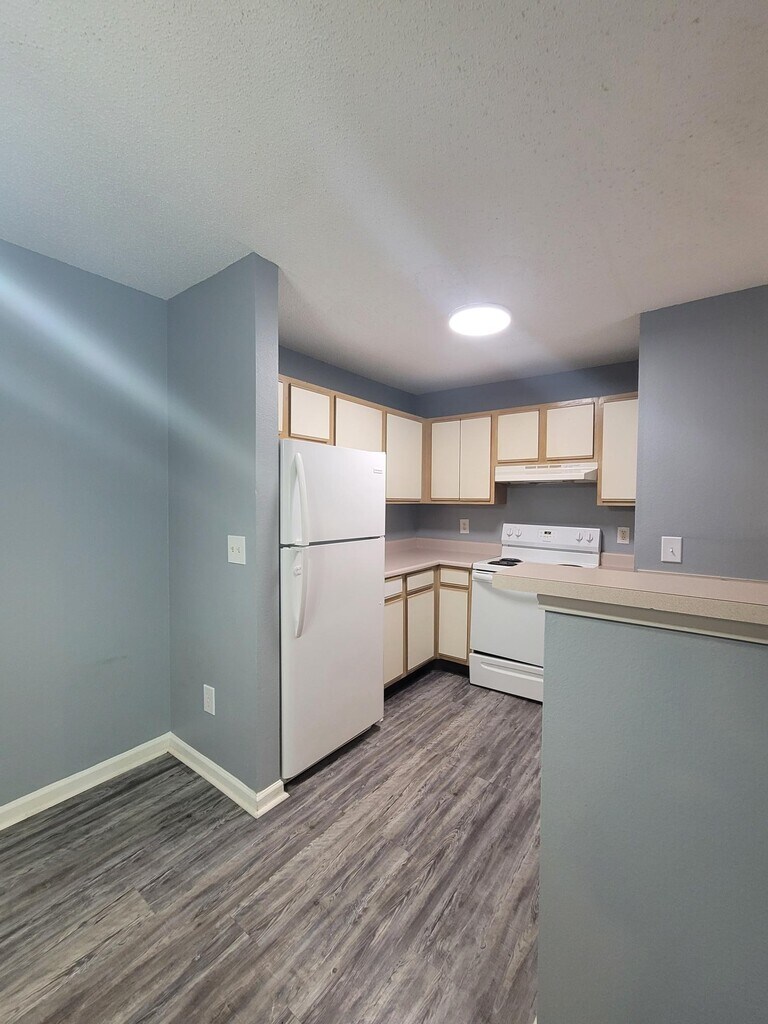 Hillside Place Apartments Knoxville, TN Apartments