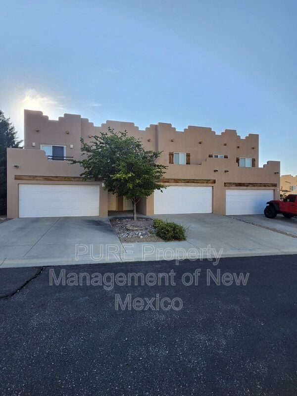 property at 3004 Calla Lilly Ln