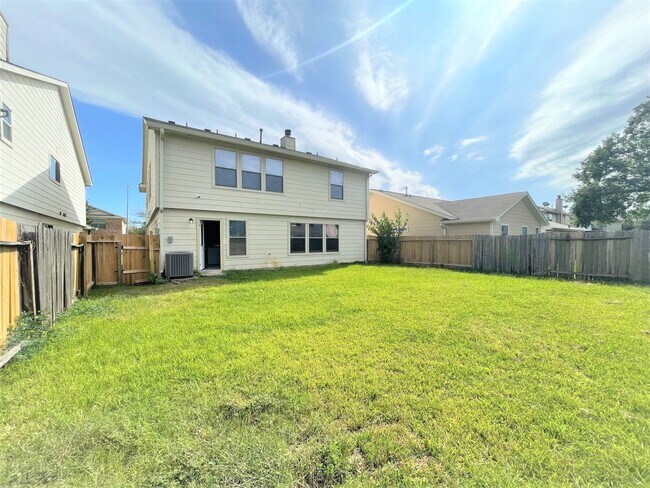 15406 Bay Lodge Ln in Houston, TX - Building Photo - Building Photo