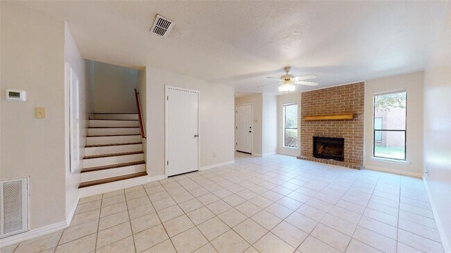 1904 Dartmouth St, Unit O-4 in College Station, TX - Building Photo - Building Photo