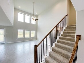 9219 Downing St in Richmond, TX - Foto de edificio - Building Photo