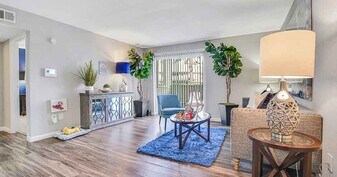 Westmount at Copper Mill Apartments in Houston, TX - Building Photo