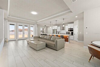 24784 SW 21st Ln in Newberry, FL - Building Photo - Building Photo