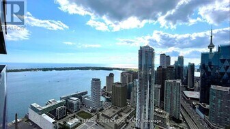 55 Cooper St in Toronto, ON - Building Photo