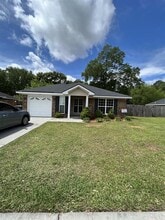 233 Augusta Way in Hinesville, GA - Building Photo - Building Photo