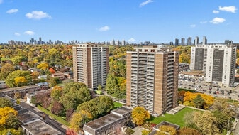 The Windfields Place in Toronto, ON - Building Photo