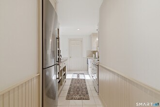 12 Flanders Rd in Stonington, CT - Building Photo - Building Photo