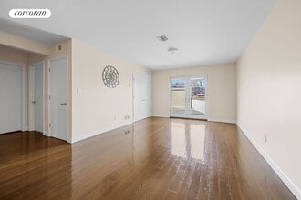 39-30 62nd St in Queens, NY - Building Photo - Building Photo