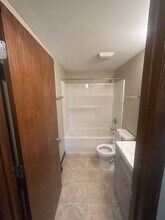603-605 Woodbine Dr in Merrill, WI - Building Photo - Building Photo