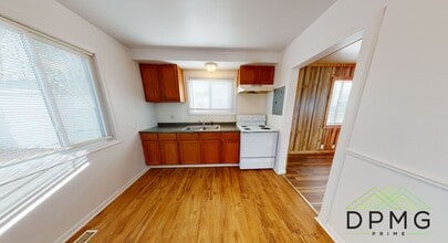 2915 S Catherine St in Lansing, MI - Building Photo - Building Photo