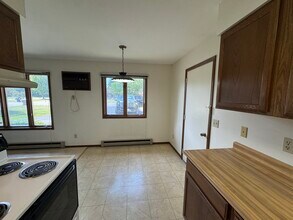109 Durch Dr, Unit 1 in Chippewa Falls, WI - Building Photo - Building Photo