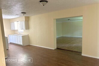 11819 Leitrim Way in Houston, TX - Foto de edificio - Building Photo