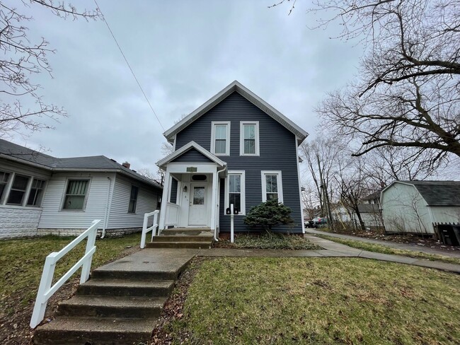 1117 N 10th St