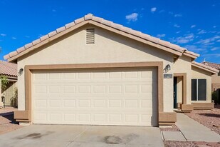 12024 W Rosewood Dr in El Mirage, AZ - Building Photo