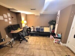 12 Sachem St, Unit B in Lynn, MA - Building Photo - Building Photo