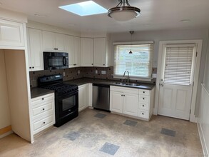 619 Rockledge St in Oceanside, CA - Building Photo - Building Photo