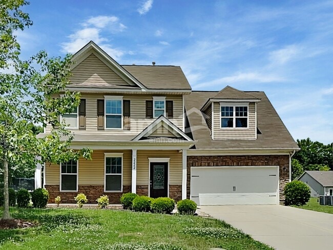 property at 2222 Kingstree Dr