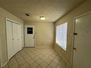 7902 Albany Ave in Lubbock, TX - Building Photo - Building Photo