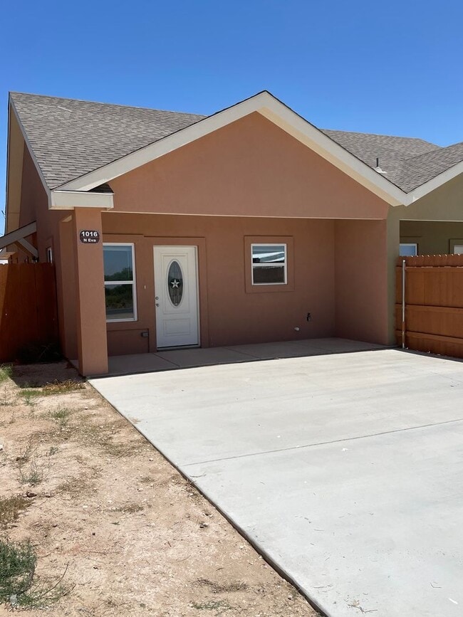 property at 1016 N Eva Ave