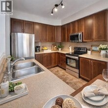 4646 Thomas Alton Blvd in Burlington, ON - Building Photo - Building Photo