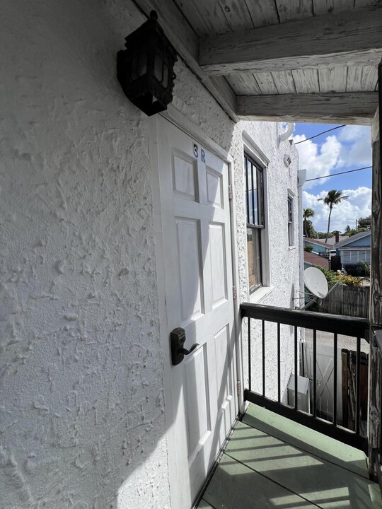 318 S J St in Lake Worth, FL - Building Photo