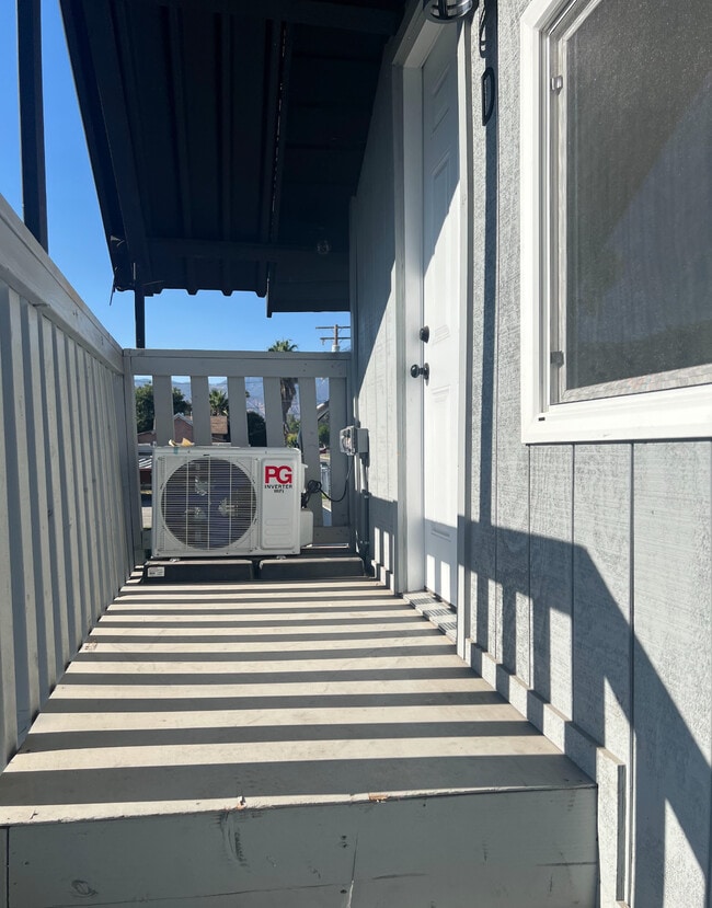 358 W 11th St, Unit D in San Bernardino, CA - Building Photo - Building Photo