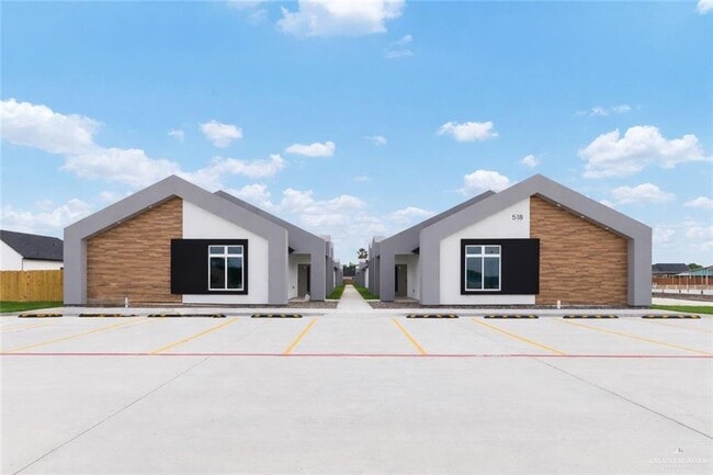 property at 14 TX-499 Loop