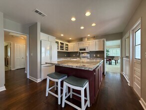 2324 Deerpark Dr in San Diego, CA - Building Photo - Building Photo
