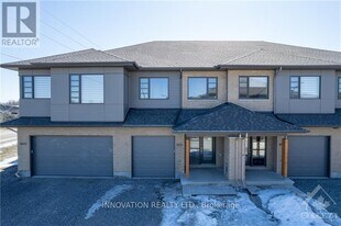 902 Chipping Cir in Ottawa, ON - Building Photo