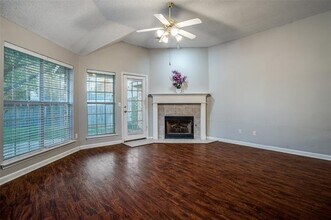 10000 Queens Rd in Frisco, TX - Building Photo - Building Photo