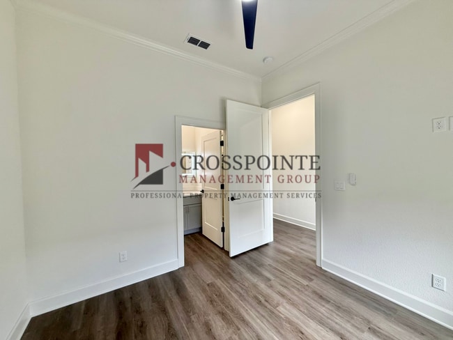 548 W Erwin St in Tyler, TX - Building Photo - Building Photo