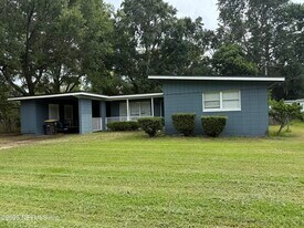 1015 Busac Ave in Jacksonville, FL - Building Photo