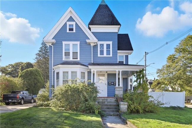 57 School St in Westerly, RI - Building Photo - Building Photo