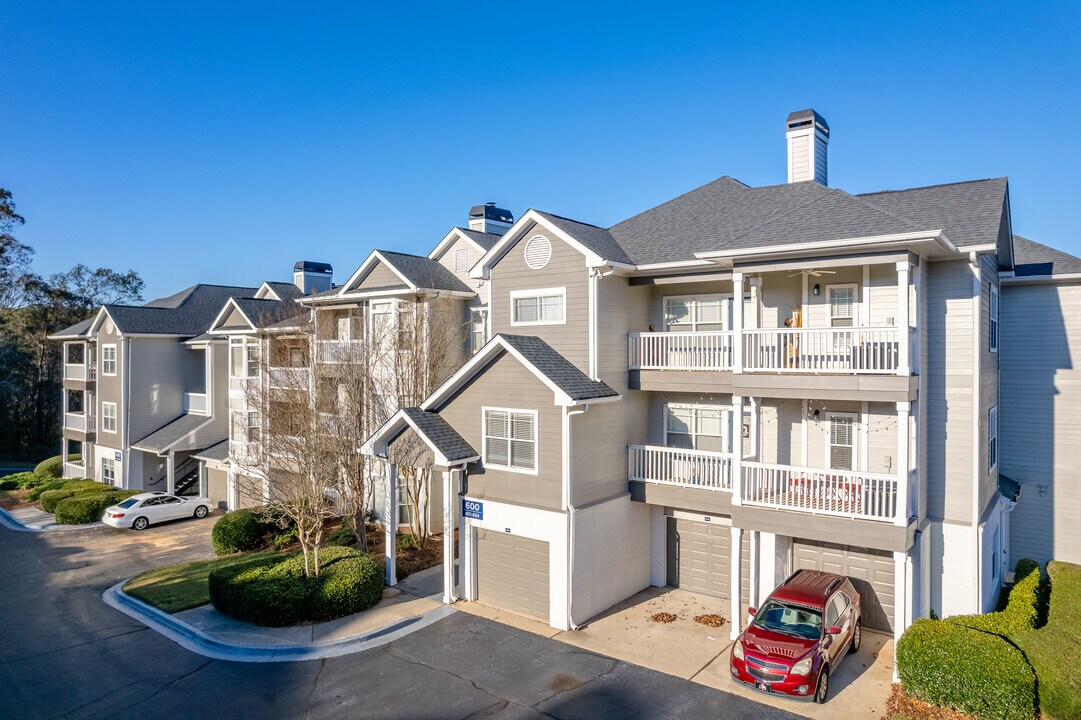 Chattahoochee Ridge in Sandy Springs, GA - Building Photo