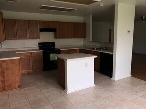 867 Spyglass Dr in New Braunfels, TX - Building Photo - Building Photo